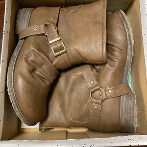 Groove north boot brown 400036 size 8 womens
